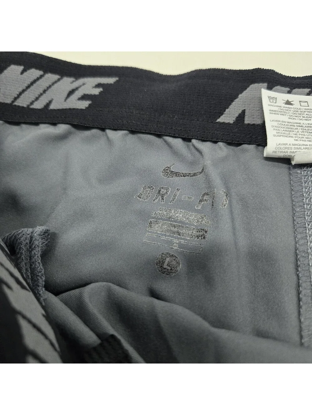 Men's LARGE Nike Dri-Fit Training Pants Cool Grey Pockets Adjustable 377786-064